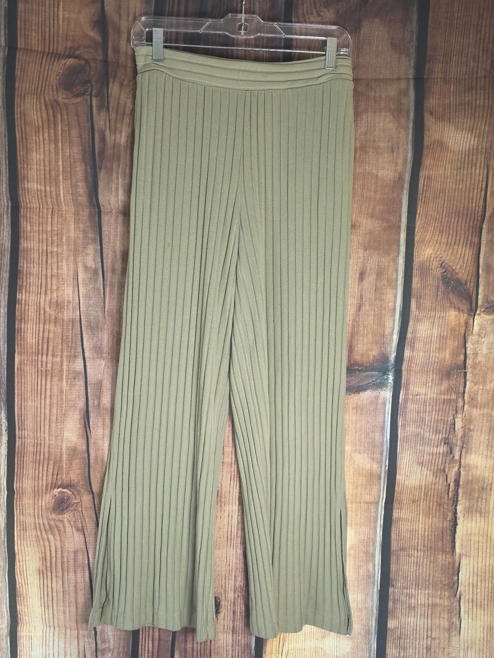 Secret Treasures S (4-6) Olive Ribbed Wide-Leg Knit Pants